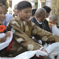  Tibetans welcome His Holiness the Dalai Lama on his arrival in Vancouver on   26 September