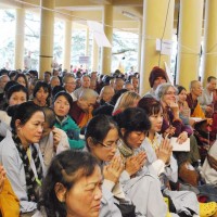  Devotees attending the teaching. Photo/ Sangay Kep, Tibetnet.