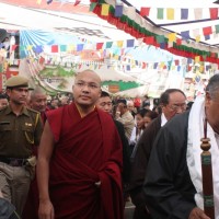 His Eminence the XVII Gyalwa Karmapa Rinpoche (center) welcomed by Mr. Sonam Choephel Shosur on the XV Shoton Festival in Dharamsala, Saturday, 27th March 2010. Photos/ Sangay Kep/TibetNet